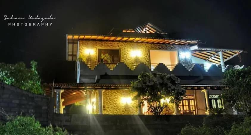 Deutsche Villa Hikkaduwa Exteriör bild